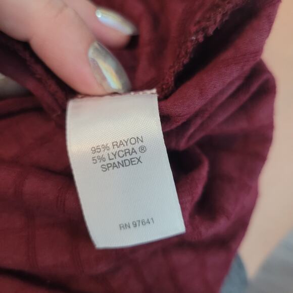 J. Jill	Size	XS Wearever Collection Square Design 3/4 Sleeve Maroon Tunic Top - Picture 6 of 9